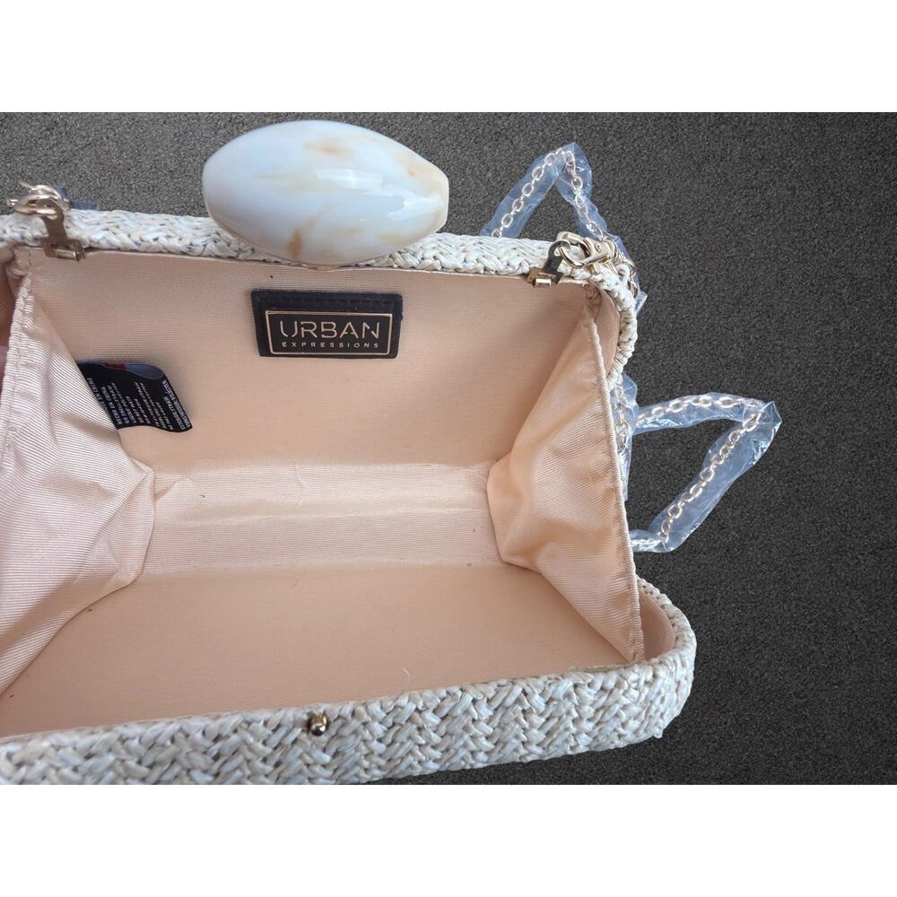 Urban Expressions Beige Clutch w/ Clasp & Detachable Gold Chain Strap - Picture 6 of 12